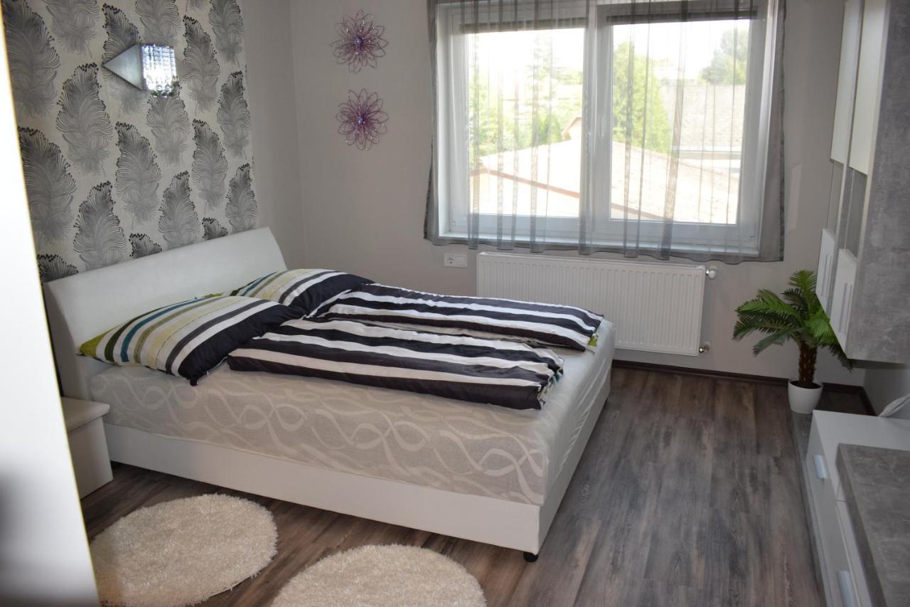 Gyarmati Apartman Siófok Esterno foto