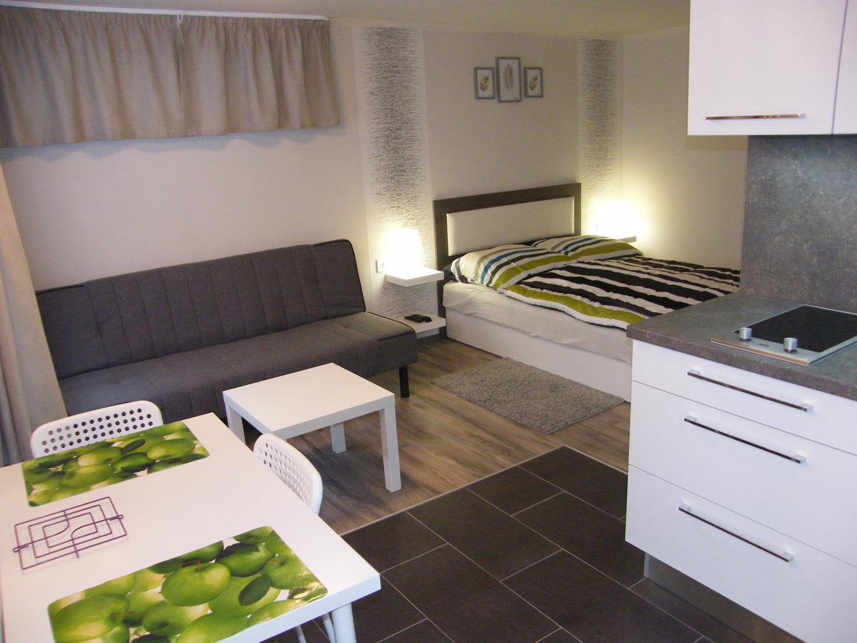 Gyarmati Apartman Siófok Esterno foto